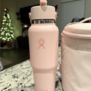 Hydro Flask Blush Pink Bottle